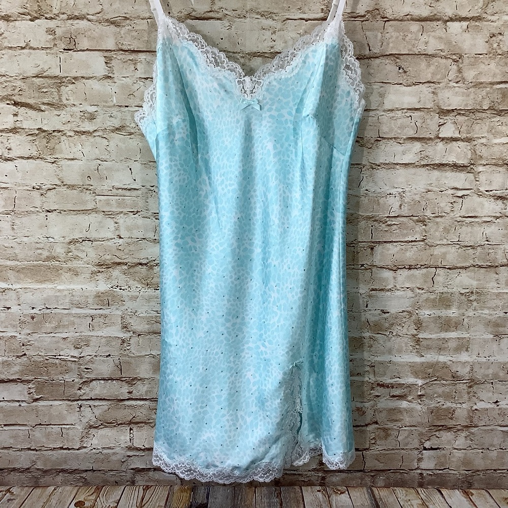 NWT Victoria’s Secret Blue White Animal Print Lace Trim Cami Slip Dress Medium